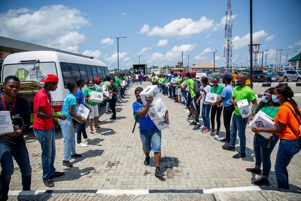 Annonces médicales VS agences de recrutement : Quelle option choisir ?